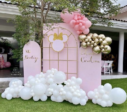 Wedding balloon decoration